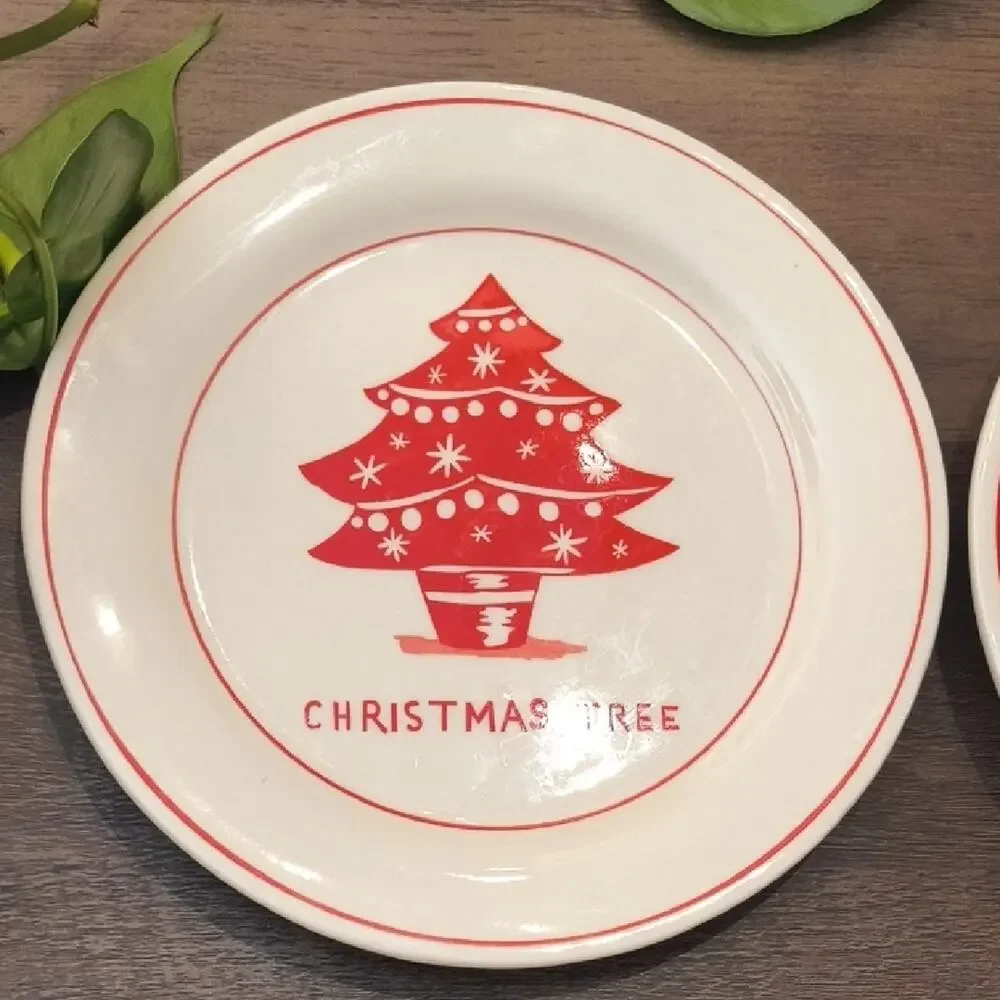 Anthropologie, Molly Hatch Hand painted Christmas Tree Plate 8 1/2